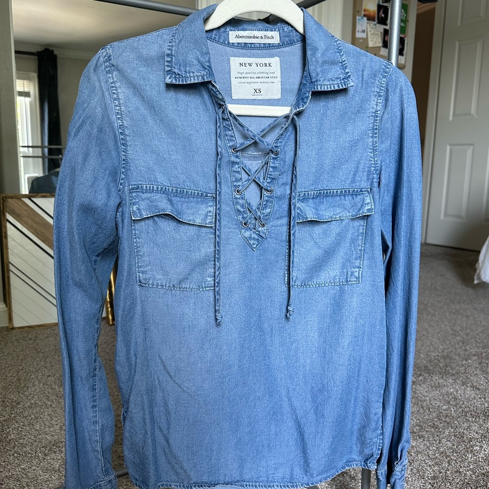 Abercrombie & Fitch Denim Lace-Up Top
